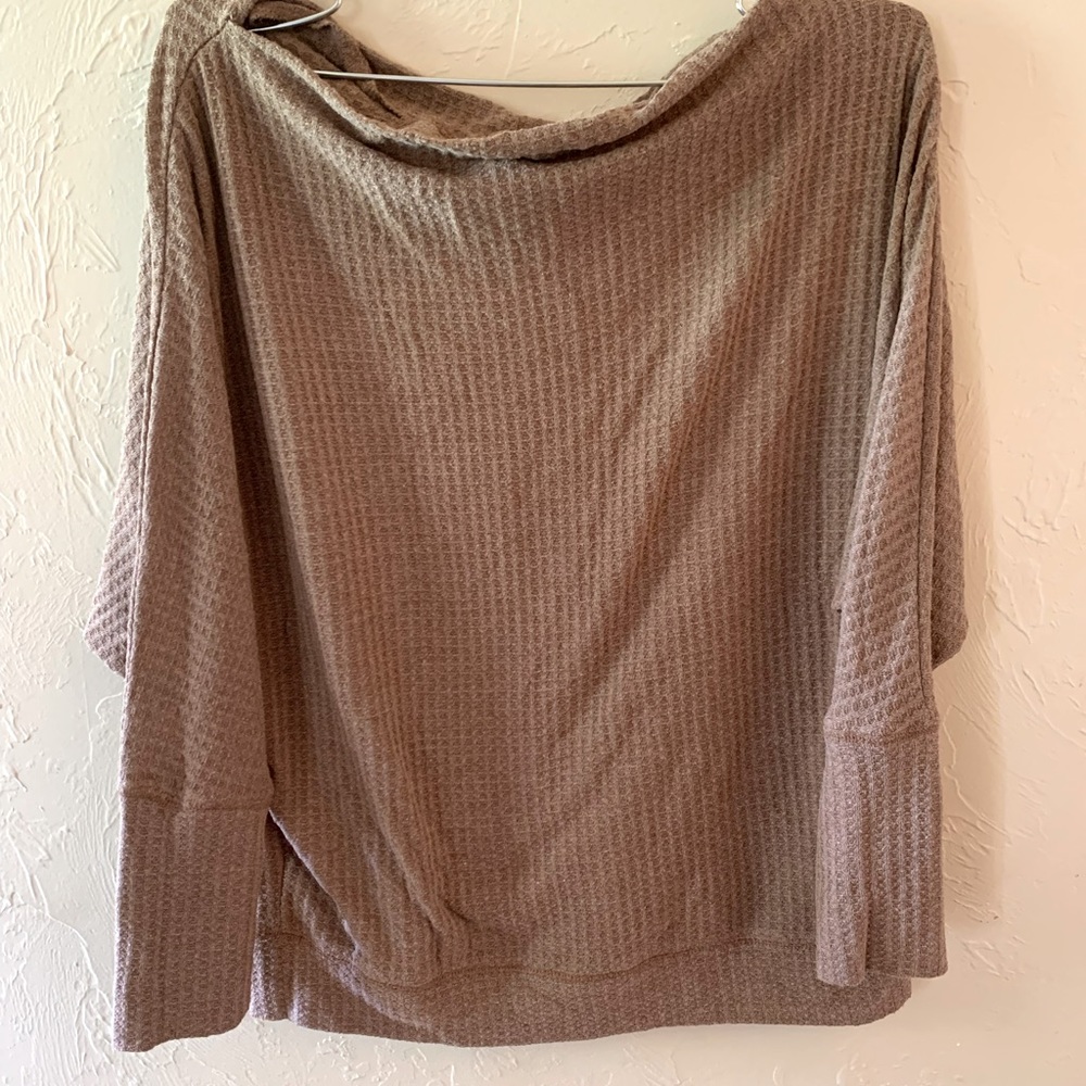 Taupe Dolman sleeve, waffle knit, 3/4 sleeve top